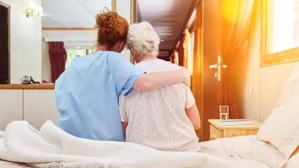 Hospice Care at Home: How Volunteers Support Philadelphia Patients